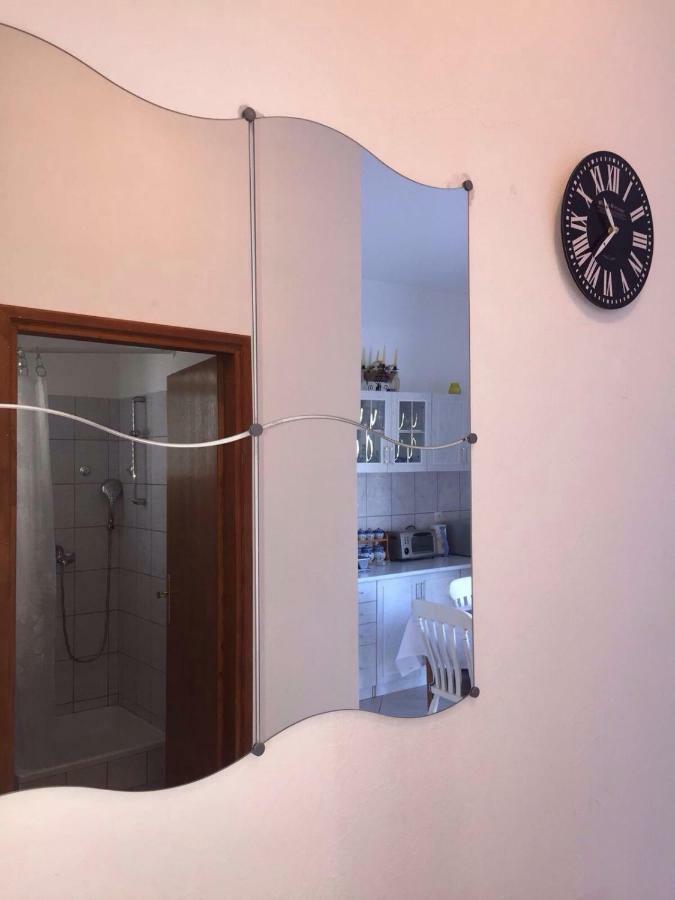 Apartment Antonija Povile Bagian luar foto