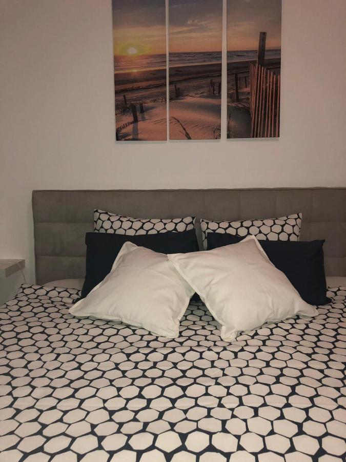 Apartment Antonija Povile Bagian luar foto